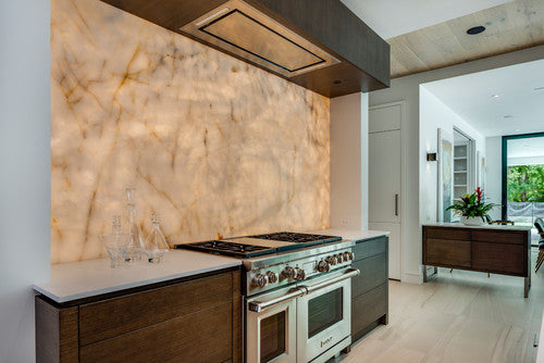 Backlit Cristallo Quartzite in Kitchen installation