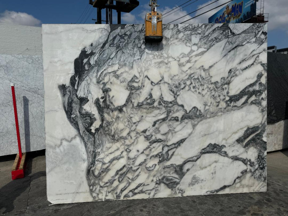 Vento Grigio Marble in Los Angeles Slab Yard