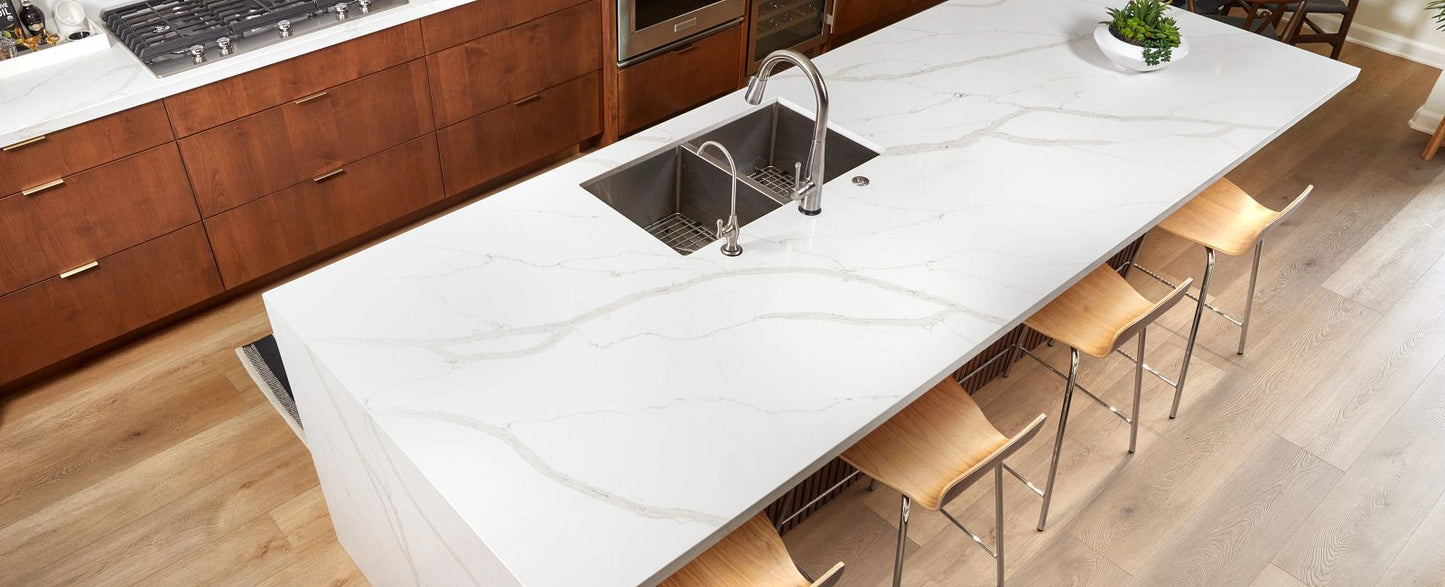 Bianchi Quartz Slab 125″ x 62″ 122-900