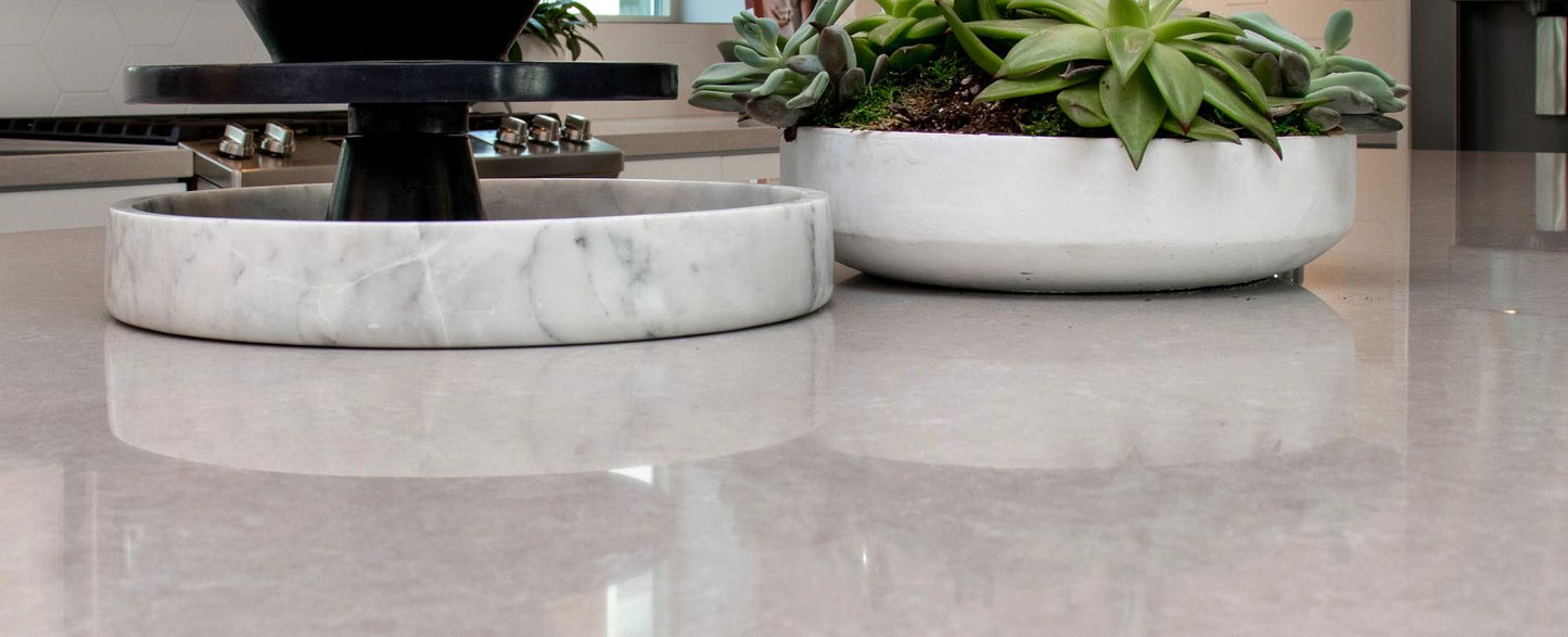 Bone Quartz Slab 125″ x 60″ 122-404
