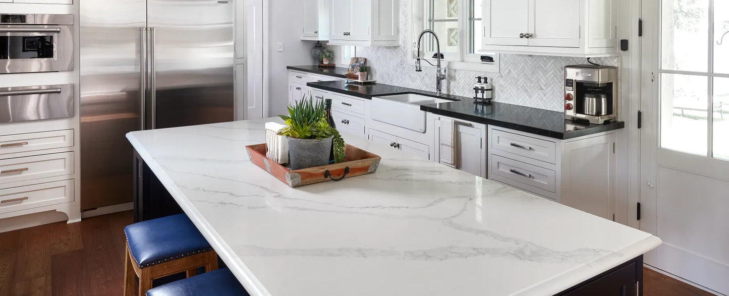 Calacatta Cloud Quartz Slab 134″ x 76″ 122-608