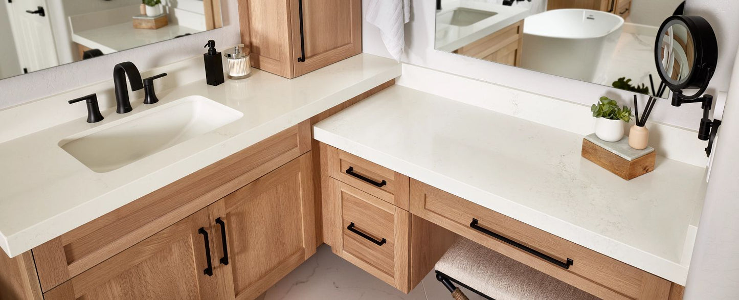 Calacatta Colomba Quartz Slab 129″ x 64″ 122-703