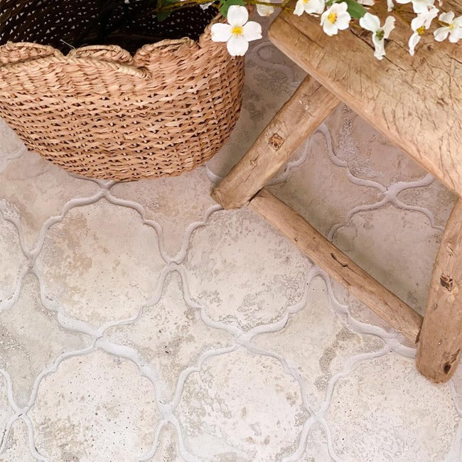 Atelier Arabesque Pattern 13 Concrete Tile in Early Grey – Marble and ...